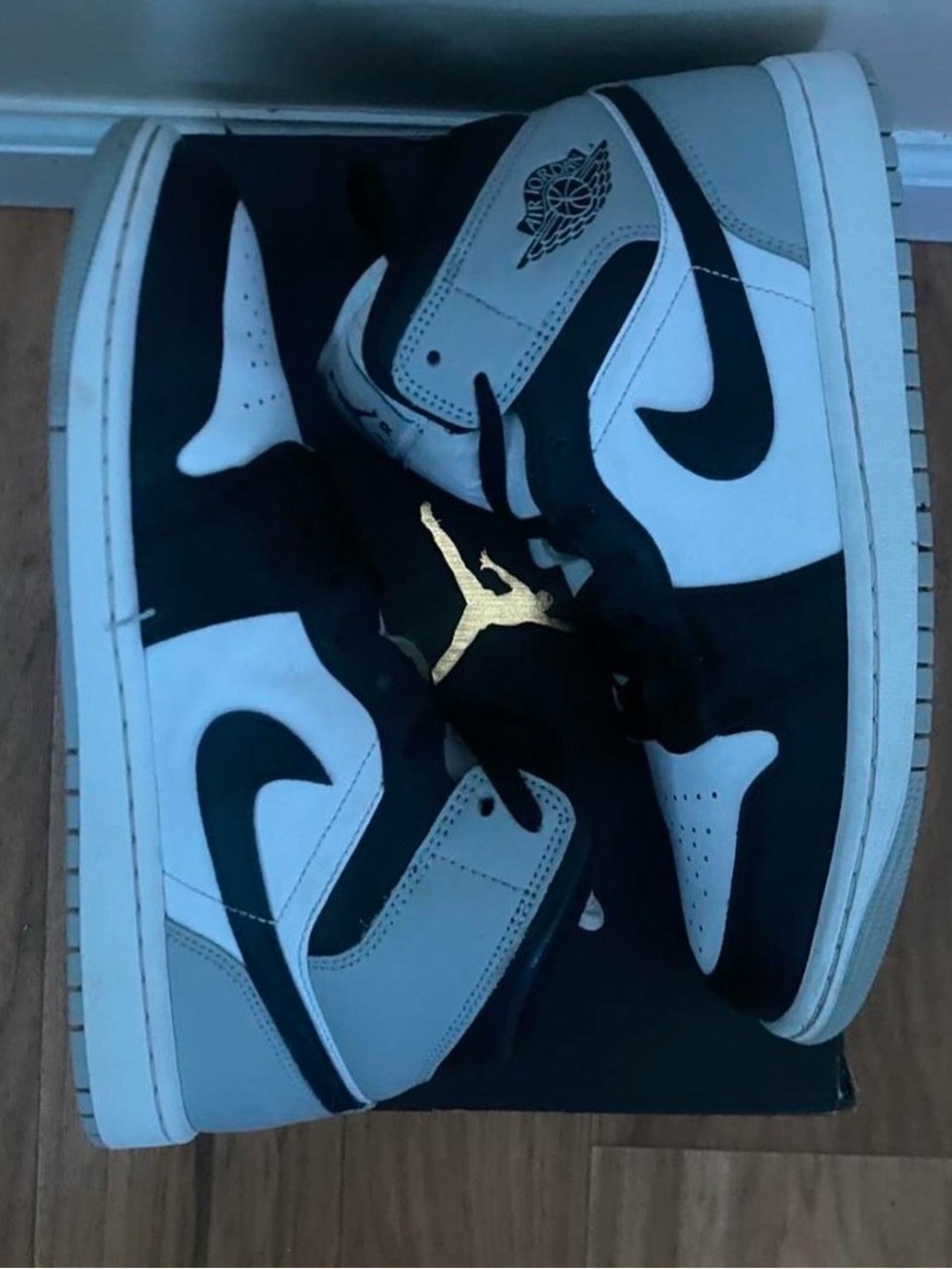 Men’s Air Jordan 1 Mid Top Baron Sneakers